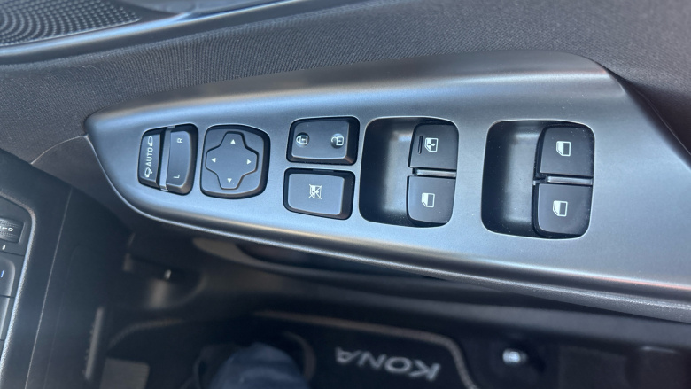 Hyundai KONA 1.6 GDi Hybrid Premium 5dr DCT Hybrid Hatchback